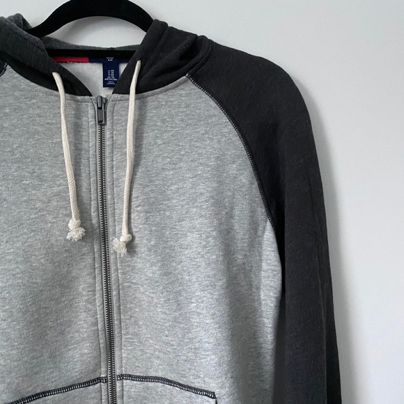 GAP Gray Contrast Zip Up Long Sleeve Hooded Jacket - Picture 2 of 5